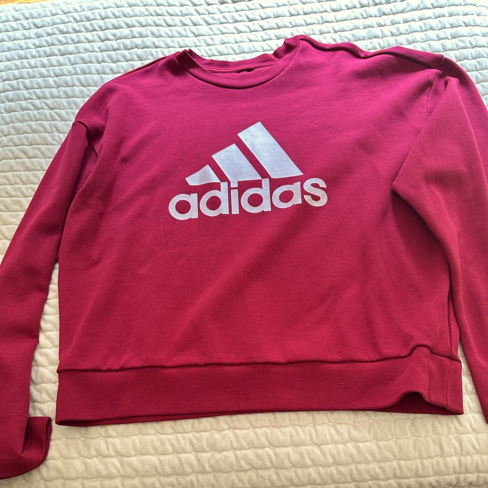 Maroon adidas sweatshirt